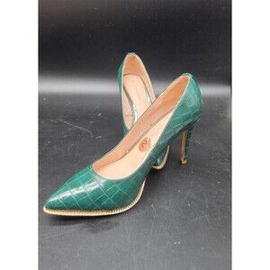 BCBG Generation Hallix Pump Green and Gold High Heel Shoes Size 8 4 inch Heel